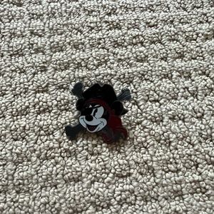 disney pin